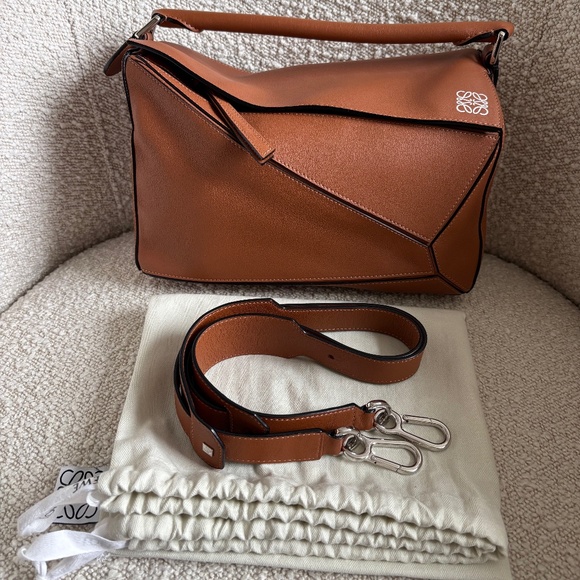 Loewe Puzzle Medium in Tan - Picture 10 of 10